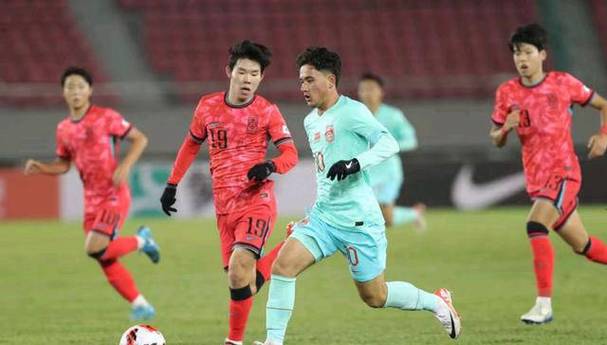 Nottm Forest đấu Với Southampton